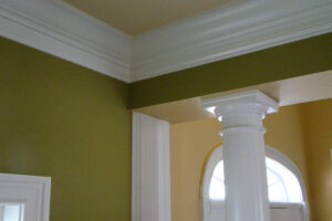 Column-crown molding